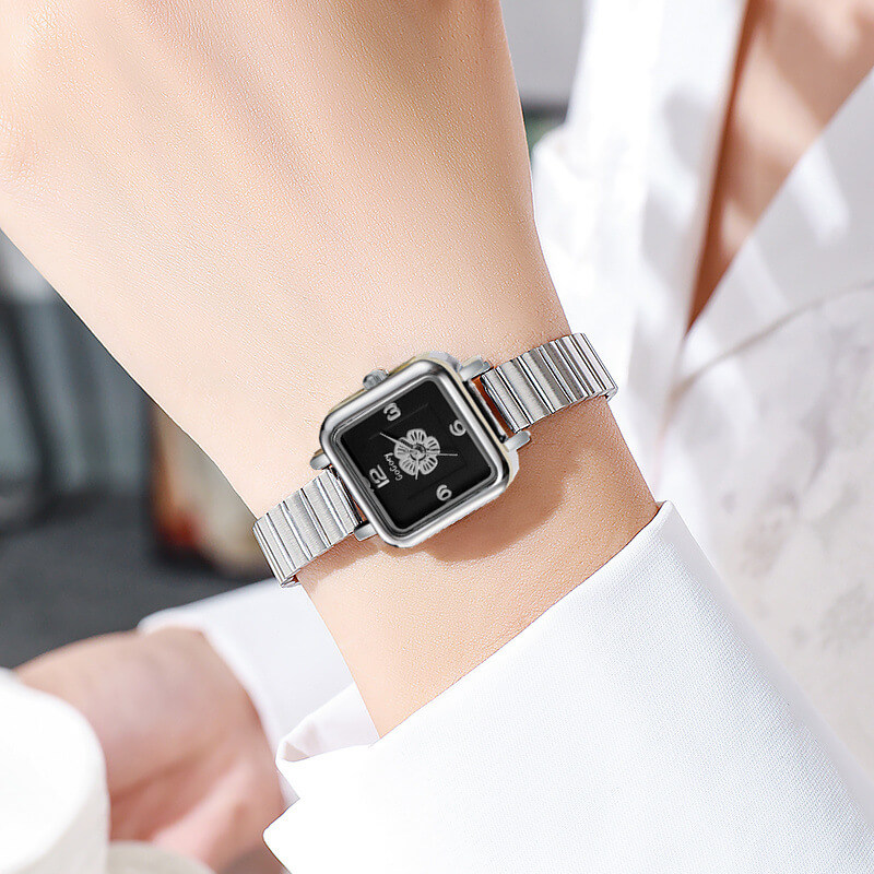 Retro-Camellia-watch.sb-1.jpg কোডঃ WL98sb; Retro Camellia watch - Image 1