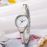 কোডঃ WL77s; Simple casual bracelet watch (Silver)